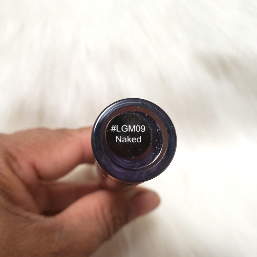 Nudes eyeshadow and lipgloss gift set. Gift basket. - Picture 15 of 15